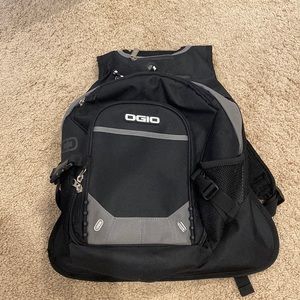 ogio messenger backpack cisco